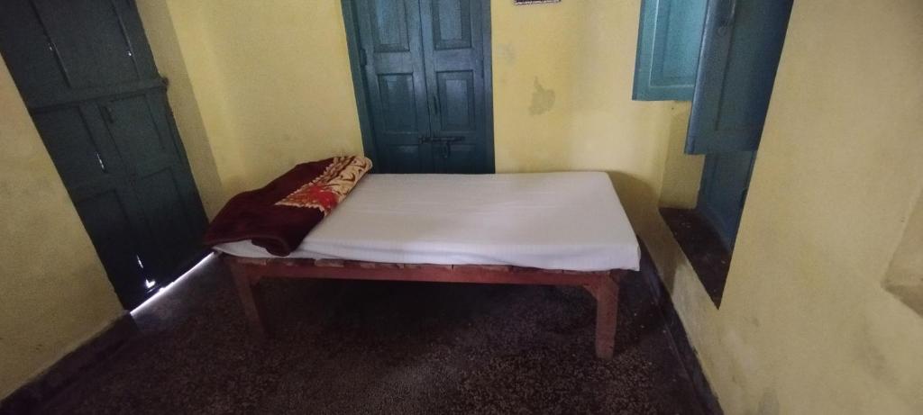 Sri Viswanatham guest House