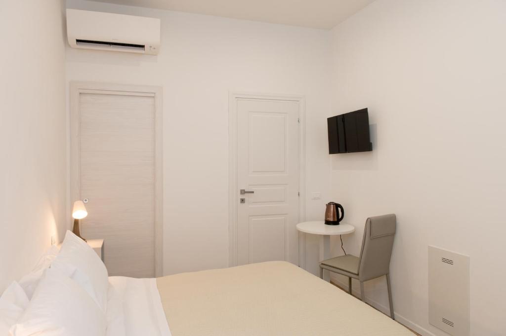 Posterla22 - Housity