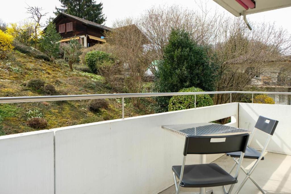 Balkón nebo terasa v ubytování Mariposa Spiez