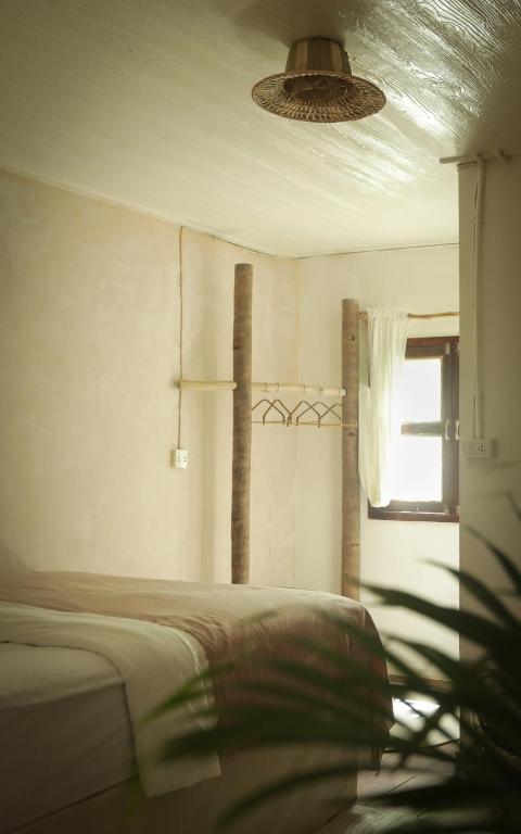 Sunflower Guesthouse and Animal Rescue - Koh Lipe - 15