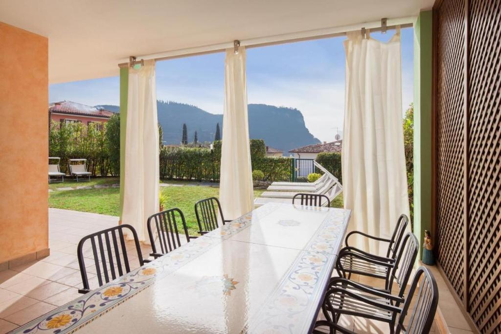 REGINA GARDESANA Luxury