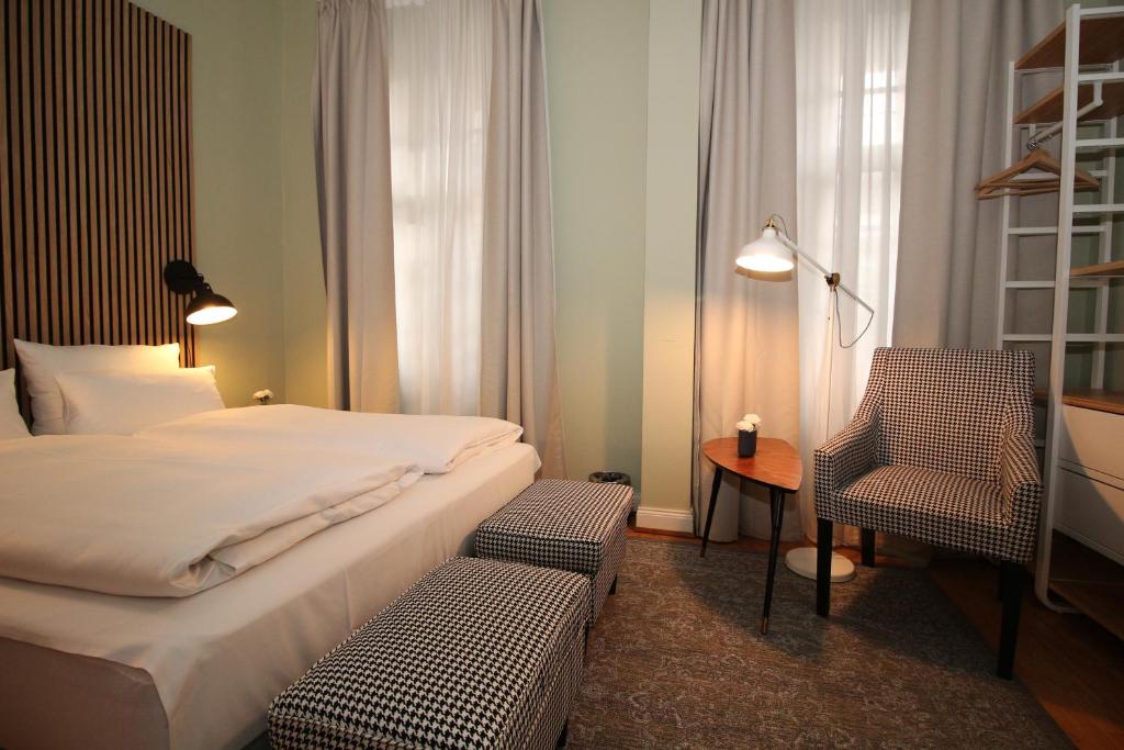 Hotel Zur Alten Brücke - Small Double Room