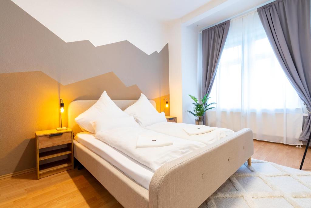 StadtNatur Apartment am Küchwald - 2 SZ mit Balkon, WASCHMASCHINE, Streaming-TV, Badewanne, Arbeitsplatz - ２ベッドルームのあるアパート