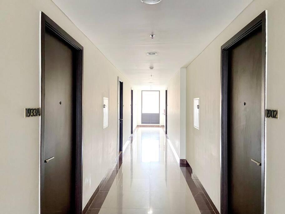 Foto dalla galleria di Apt Transpark Cibubur 2 BR With Wi-Fi & Pool a Kalimanggis