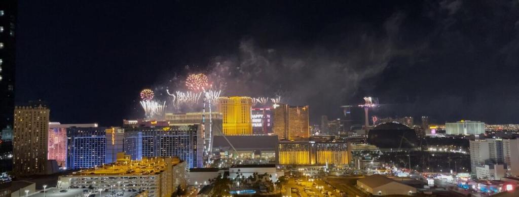 Nespecifikovaný výhled na destinaci Las Vegas nebo výhled na město při pohledu z prázdninového domu