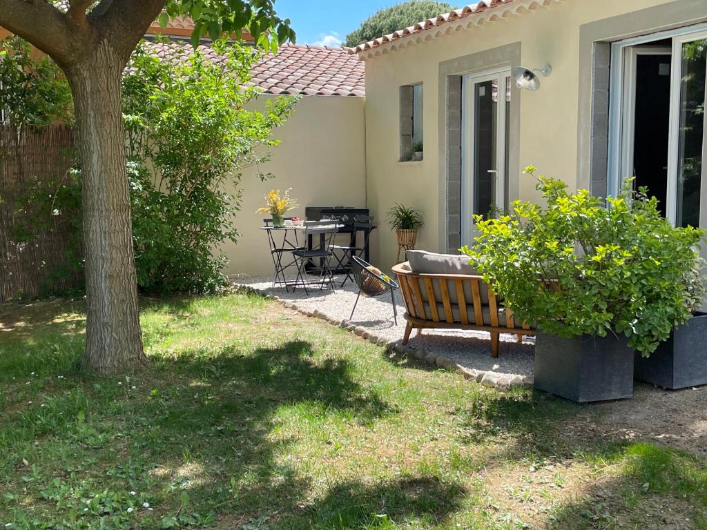 Zahrada ubytování Joli gite en Provence avec piscine