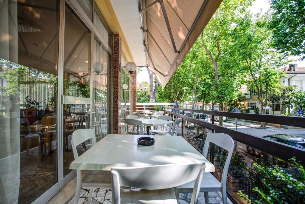 Hotel Tiziana - Resim 36