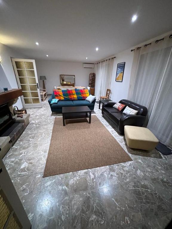 Zdjęcie z galerii obiektu Maison landaise, 4 chambres avec jardin, classé 3 étoiles w mieście Biscarrosse
