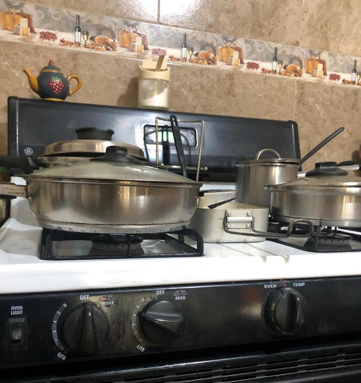 Baños De Agua Santa agua caliente ,cocina equipada y parking, Baños