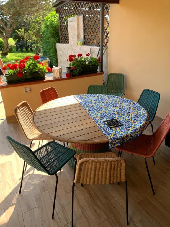 Фотография из галереи Pelosa - Capo Falcone Excellent Apartment в Стинтино