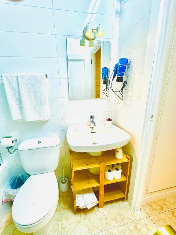 Koupelna v ubytování Hostal La Taberna