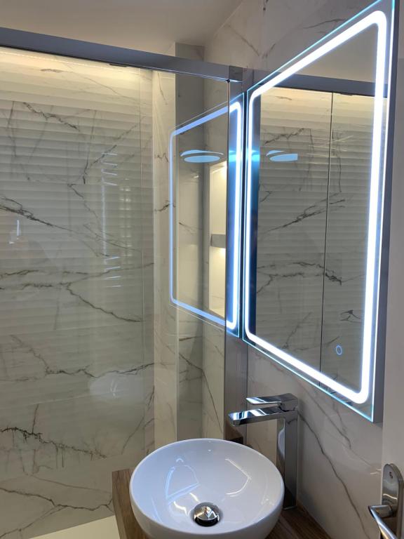 A bathroom at Apartamento Plaza De La Corredera