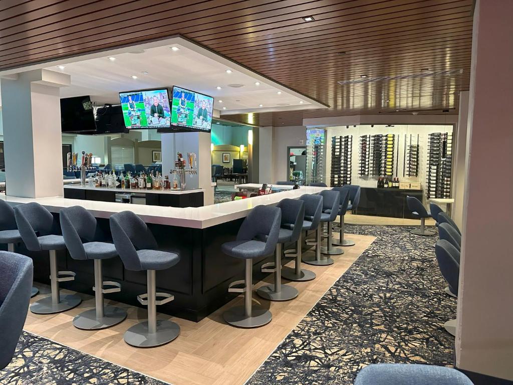 Holiday Inn Sioux Falls-City Center by IHG photo