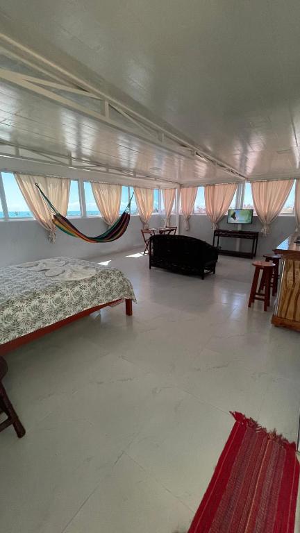 Flat com Varanda e Vista Mar - Triple Room With Sea View