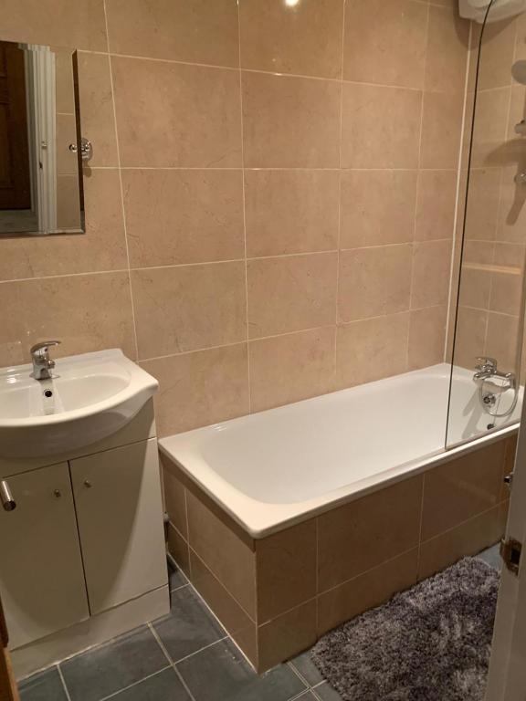 Ванна кімната в Single room in willesden