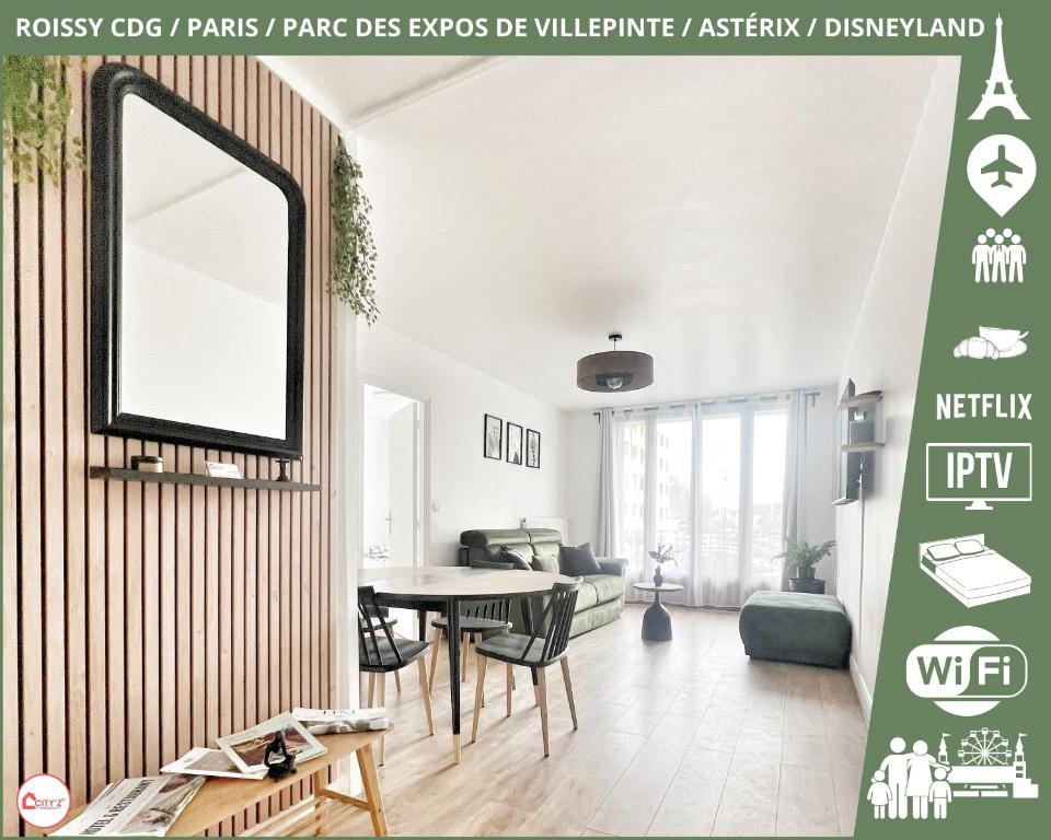 sala de estar con un espejo grande en la pared en Appartement proche Roissy CDG, Parc expos de Villepinte, Disneyland, Paris, Astérix, en Le Thillay