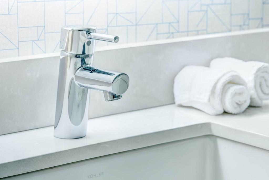 Holiday Inn Express Woodbridge by IHG - Room King Estándar