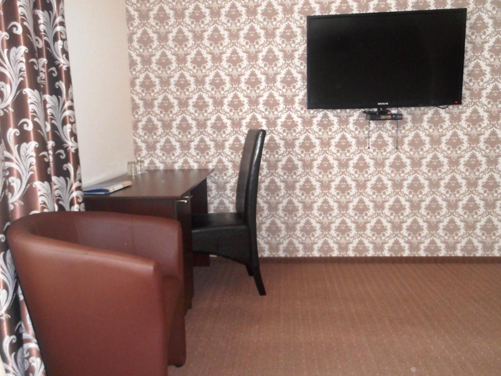 Mіnі Gotel Pozitiv - Deluxe Double Room