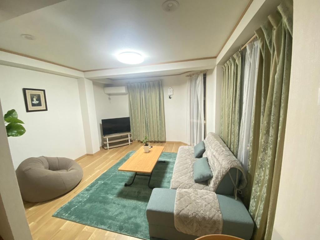 Hotaku HOTEL Akihabaraにあるシーティングエリア