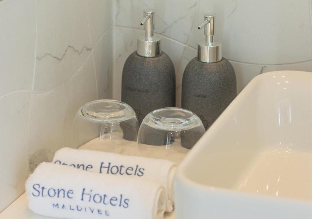 Stone Hotels Dhiffushi - 3