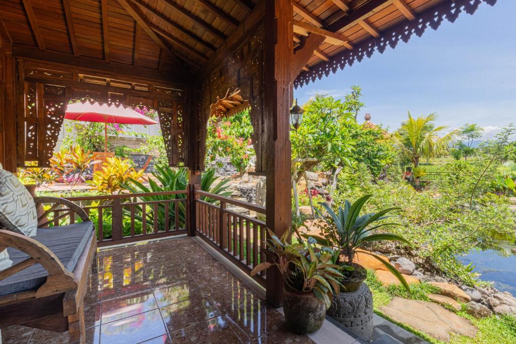 Zahrada ubytování Billys Ayodya Villa