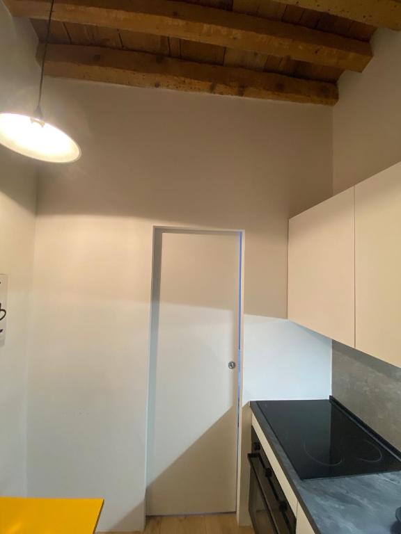 A kitchen or kitchenette at 30 San Gottardo House