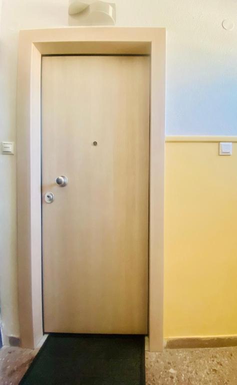 Elegant Studio in the center of city. photo