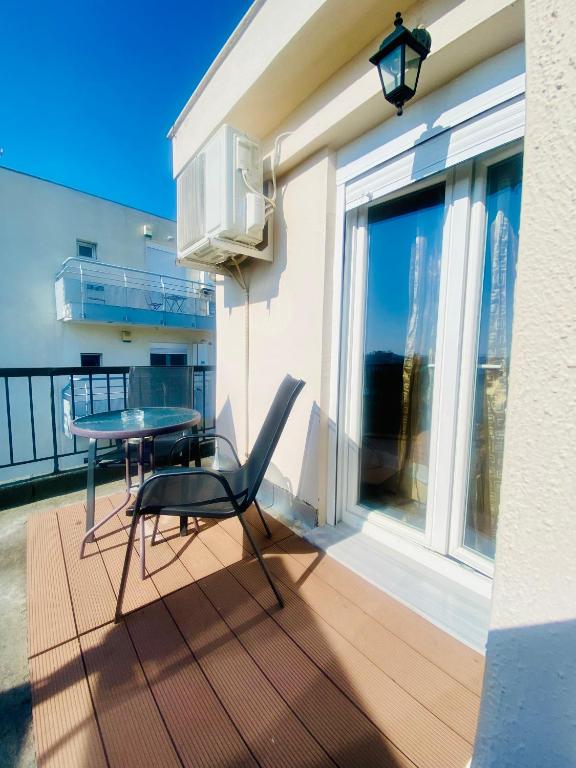 Elegant Studio in the center of city. photo