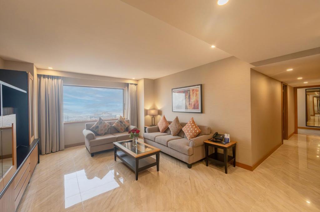 TV a/nebo společenská místnost v ubytování Hyatt Regency Galleria Residence Dubai