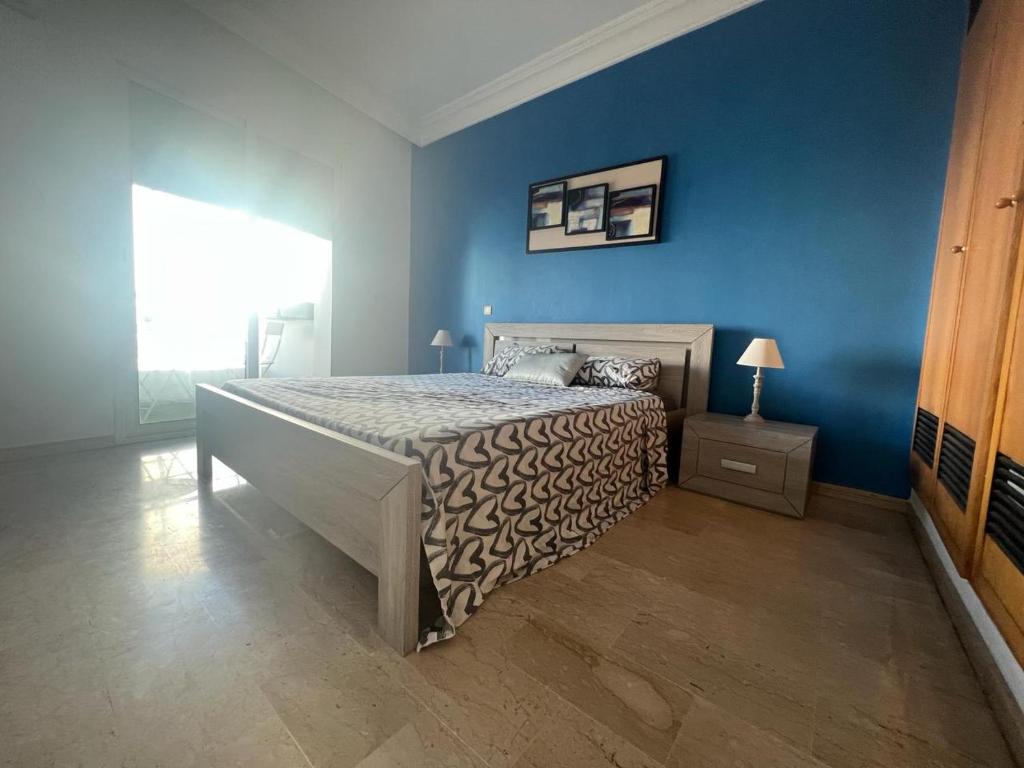 Posteľ alebo postele v izbe v ubytovaní Grand appartement de luxe sur Anfa