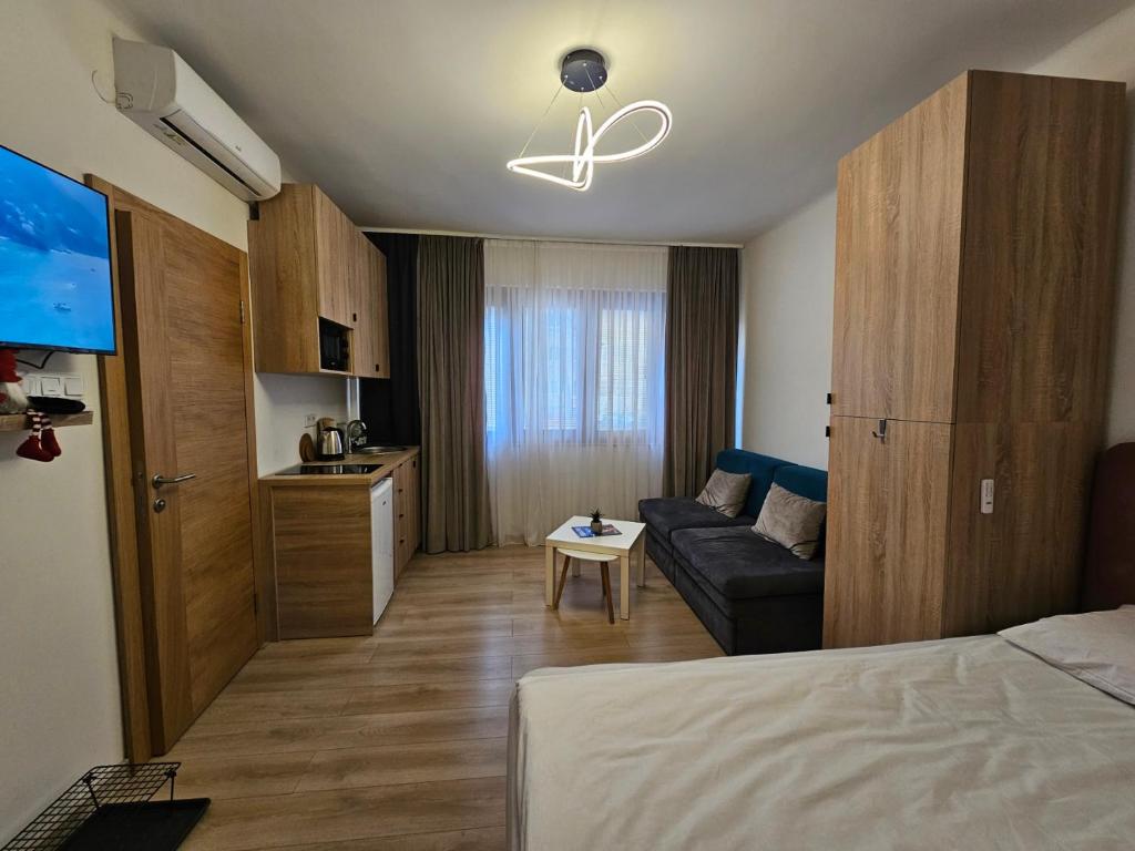 Postel nebo postele na pokoji v ubytování Studio DIVNA Sarajevo