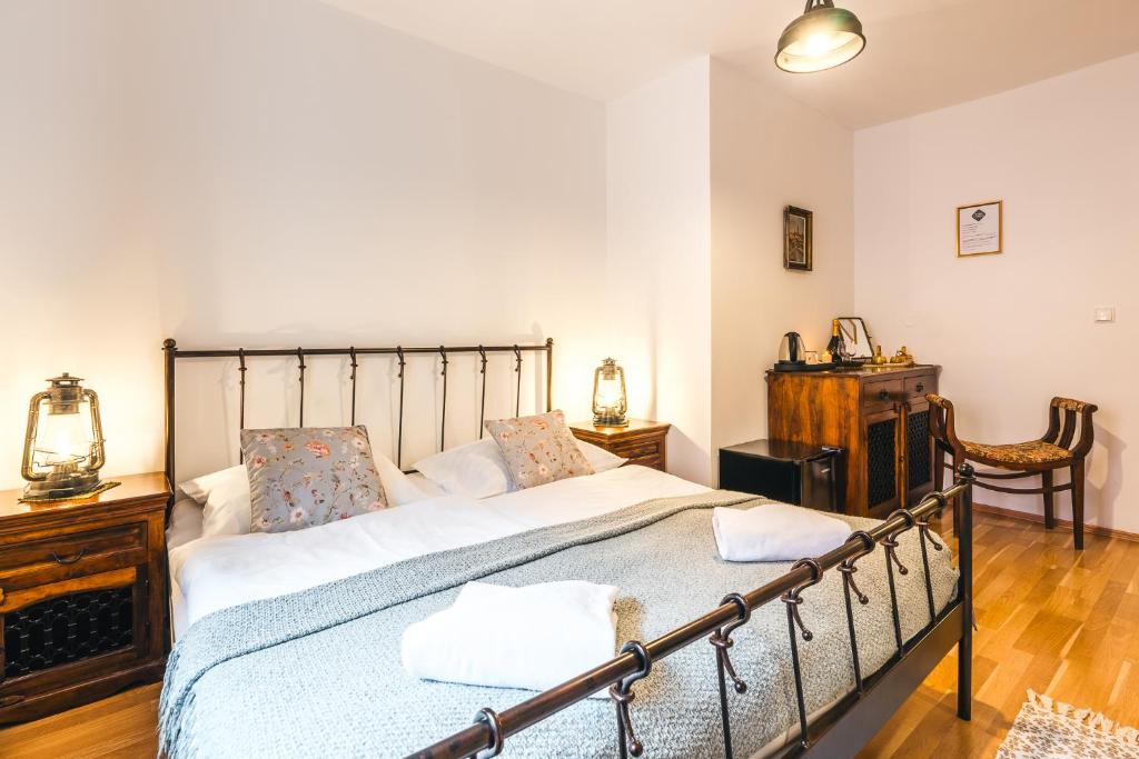 Penzion U náměstí - At the Town Square - 2