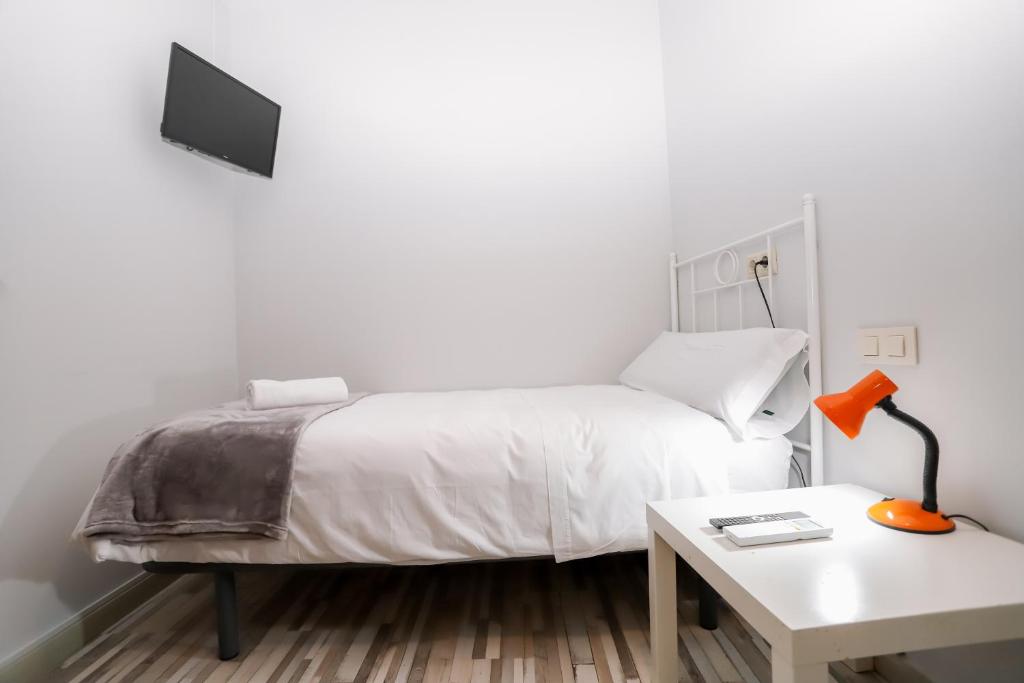 Pensión Caldas - Budget Double Room