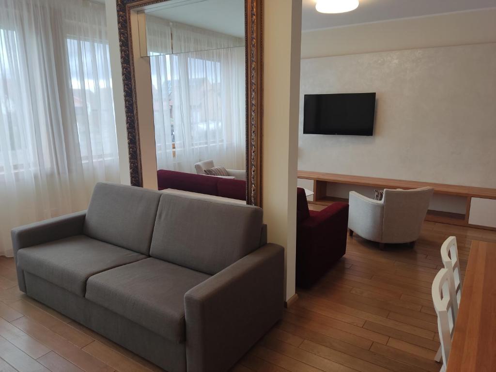 TV a/nebo společenská místnost v ubytování Hotel Madl