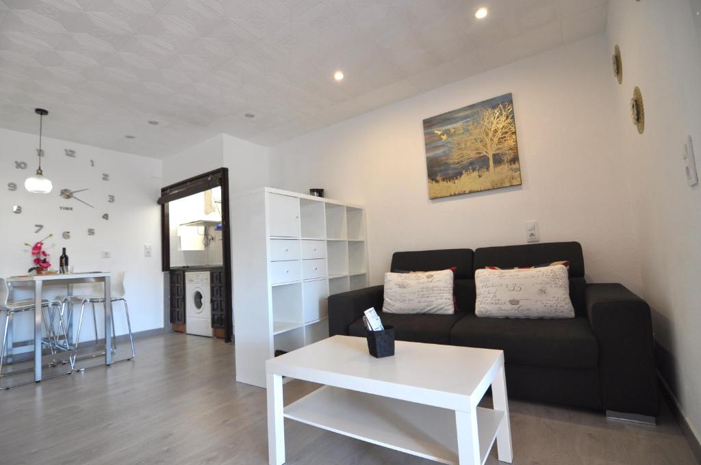A seating area at RNET - Puerto Simona 1-9 Roses Costa Brava