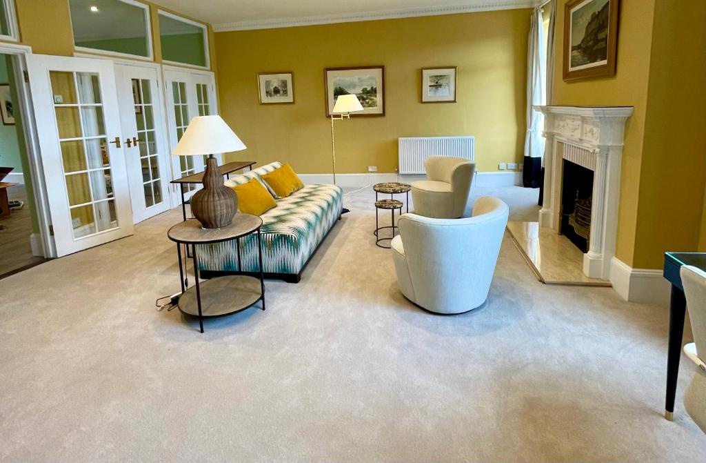 Gallery image of Picturesque Thameside Apartment in Henley on Thames