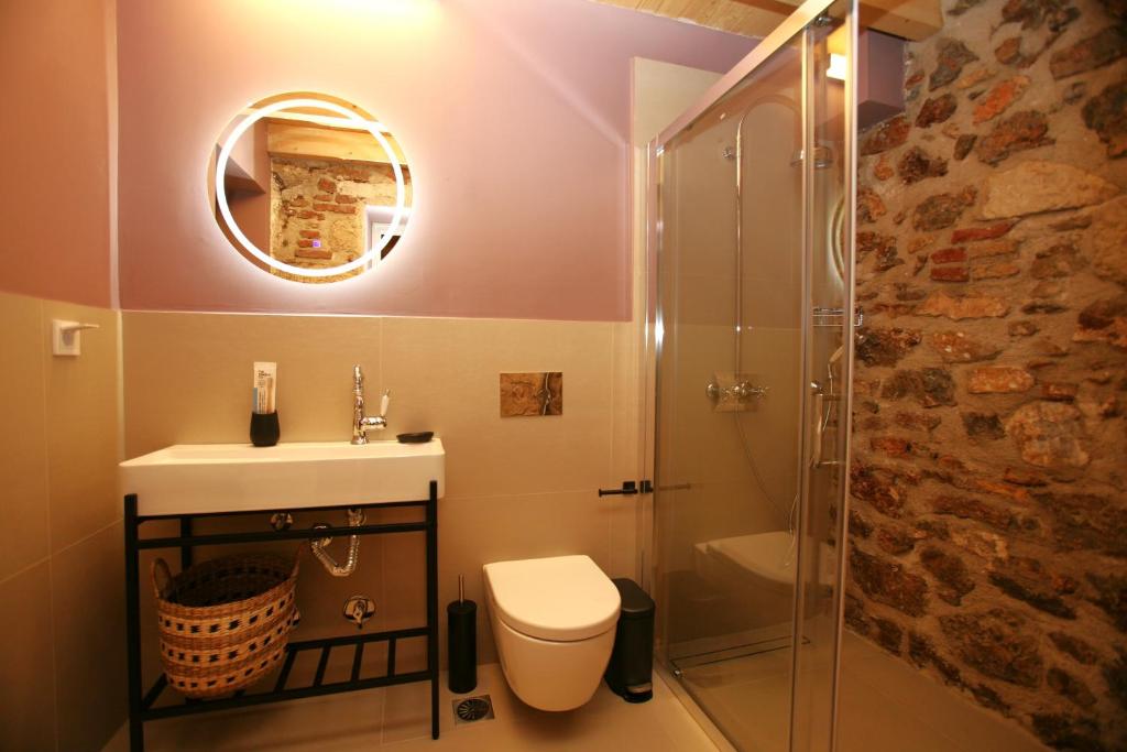 Living Yard Acropolis - 19