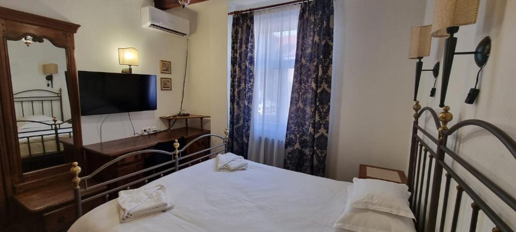 Topaz Boutique - Single Room