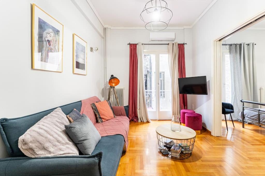 Downtown Cute Apt in the Heart of Plaka (+Netflix), Athens (updated ...
