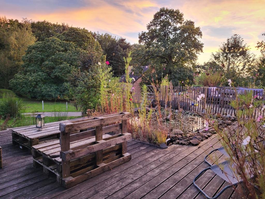 Zahrada ubytování B&B Le Bois de Champia