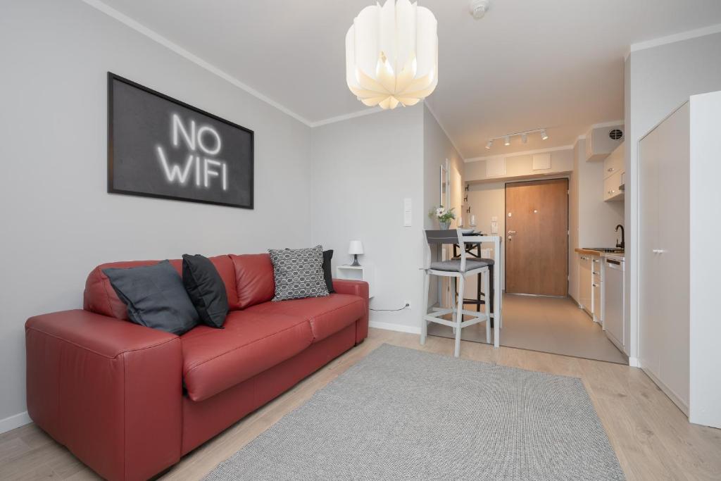 Warsaw Praga Kokoryczki Apartments with Parking by Noclegi Renters - Estudio