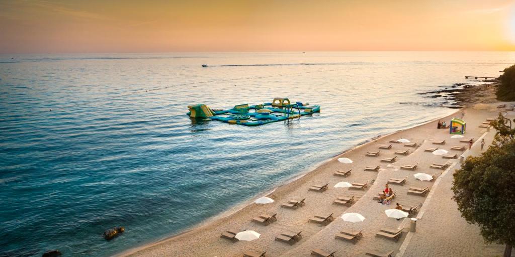 Maistra Camping Amarin Pitches - 14