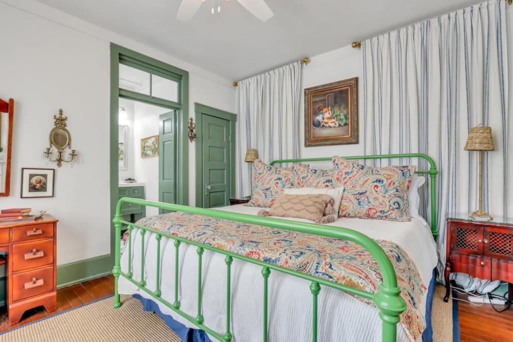 The Graham on Oglethorpe Square - Apartamento
