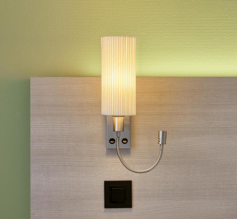 Hotel Eastside (free parking garage) - Resim 14