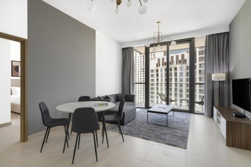 Fotografie z fotogalerie ubytování Silkhaus spacious 2BDR in Downtown center with balcony - O v Dubaji