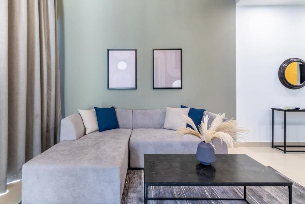 Silkhaus spacious central Downtown 1BDR in new tower - Apartment