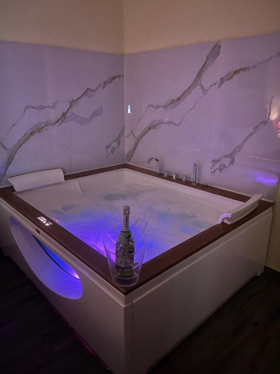 Duca di Uzeda Bed and Breakfast - Suite De Lujo Con Baño De Spa