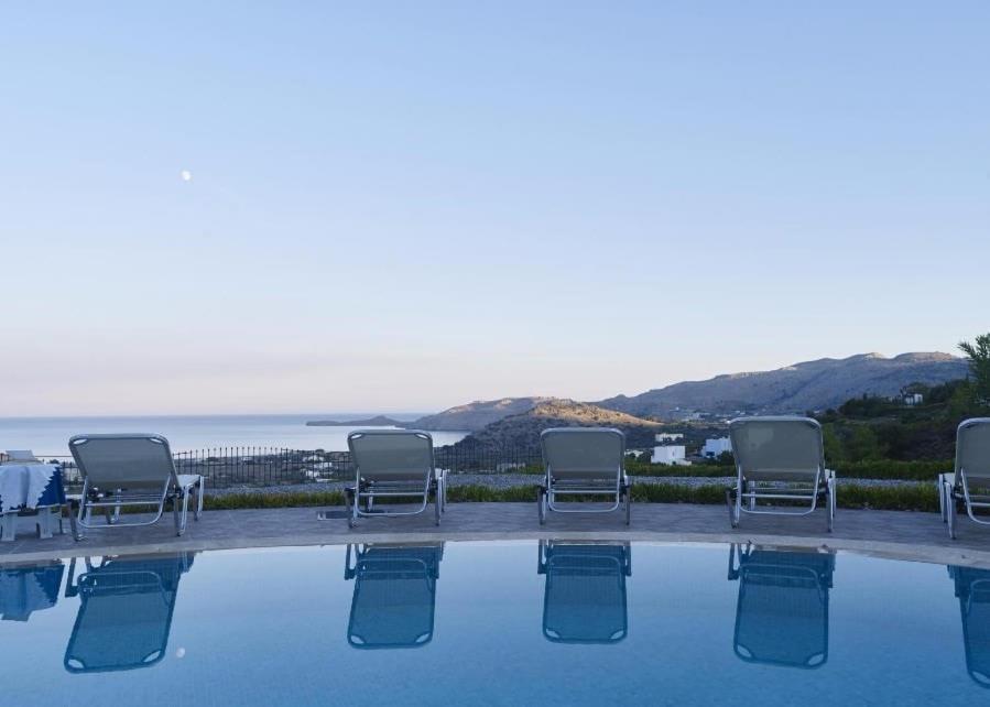 Piscina de la sau aproape de Villa Lindos Star in Rodos with Private pool