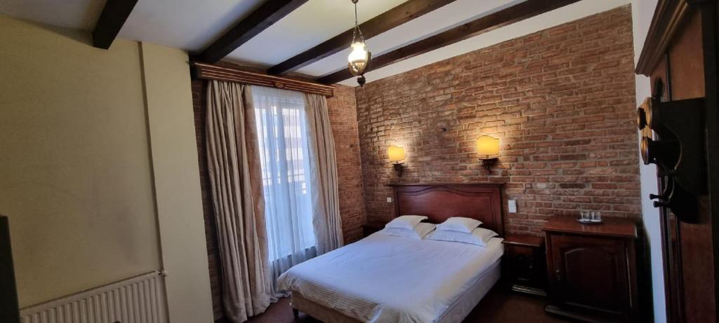 Topaz Boutique - Resim 40