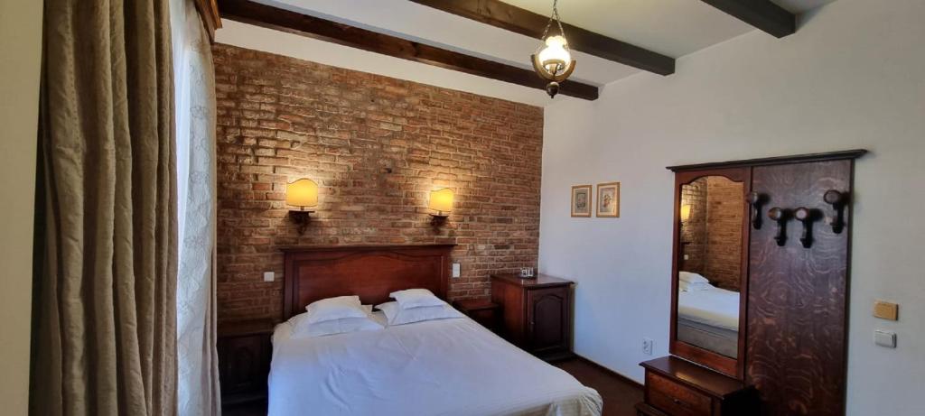 Topaz Boutique - Resim 41